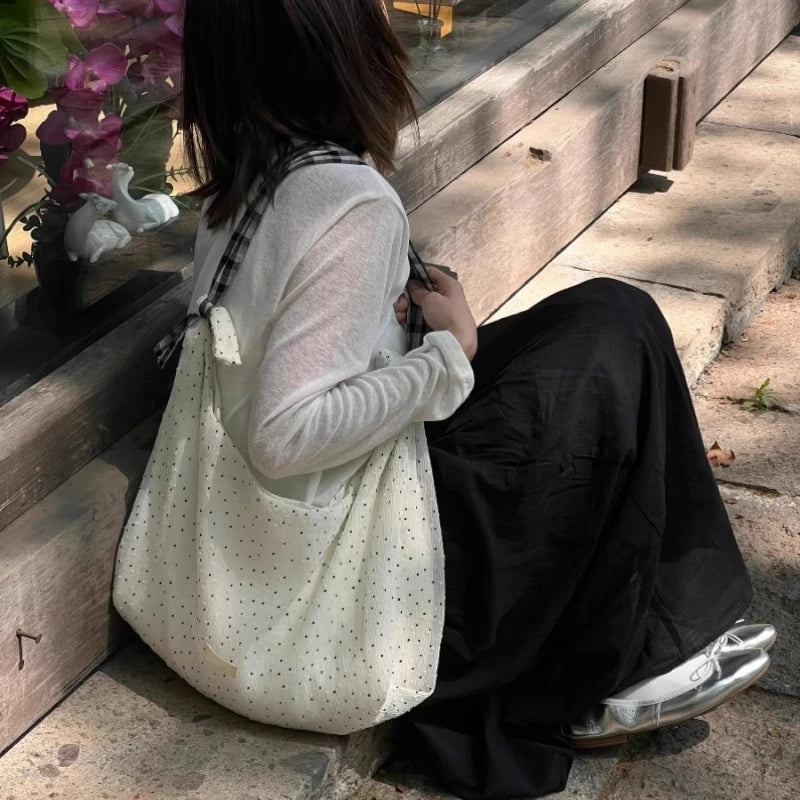 Qfdian Korean Chic Dot Girls Canvas Bags 2025 New Casual Kawaii Sweet Women's Handbags All Match Chic Fashion Ins Shoulder Underarm Bag