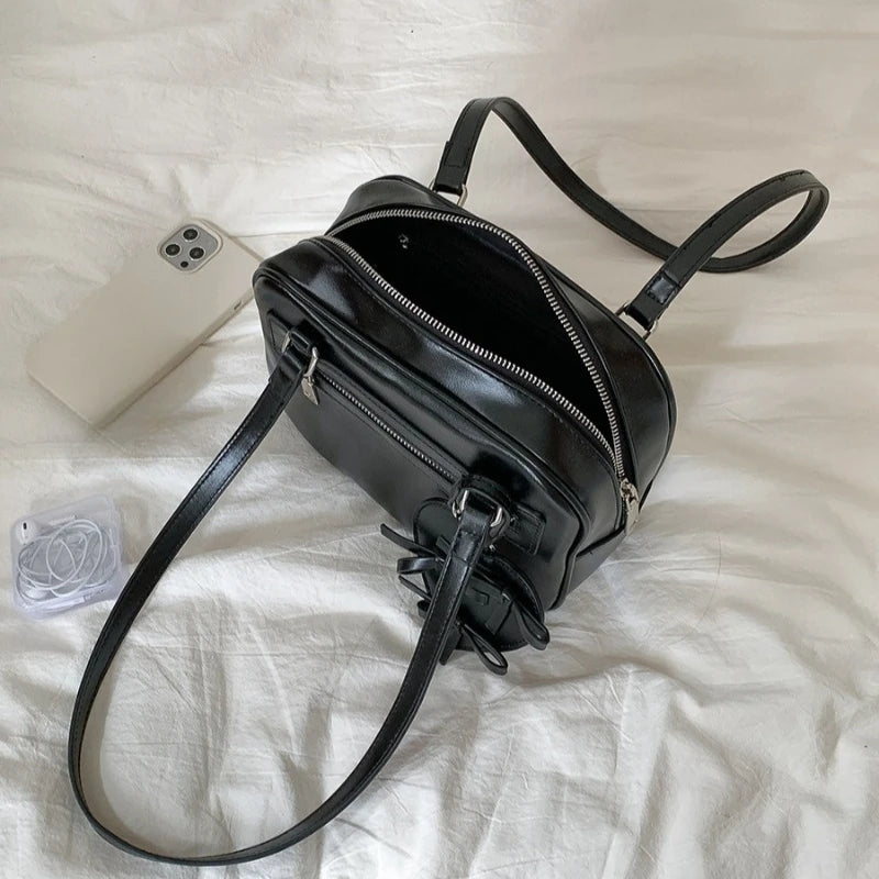 Qfdian Luxury Design Streetwear Fashion Shoulder Bags Korean Simple Casual Solid Underarm Bag New Trendy Y2k Aesthetic Women's Handbags