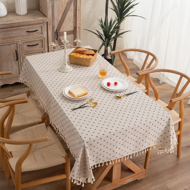 Qfdian Retro Small Flowers Rectangle Tablecloths Tassel Polyester Cotton Printed Table Covers for Living Room Kitchen Dining Decoration