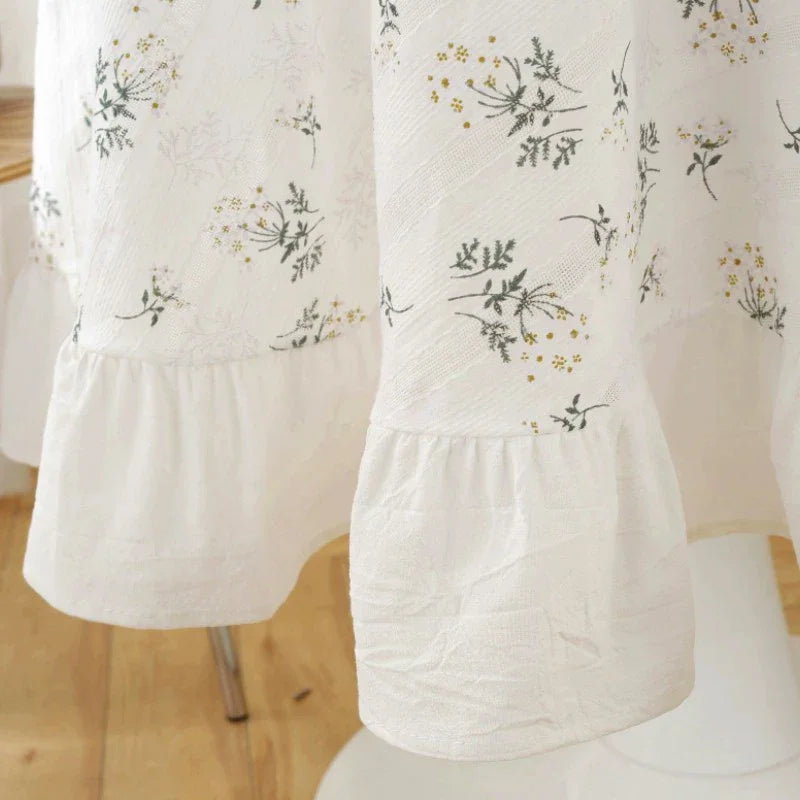 Qfdian Boho Ruffle Tablecloth Rectangle Retro Farmhouse Flounces Trim Washable Table Cover for Coffee Kitchen Picnic Wedding Decoration