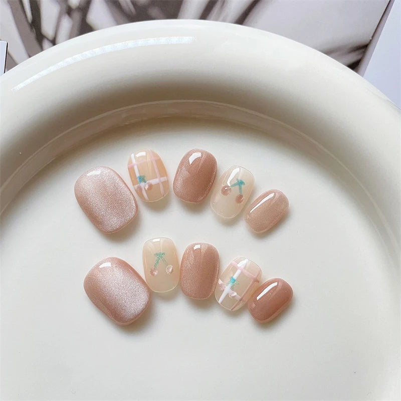 Qfdian 10pcs Handmade False Nails Press on Cat's Eye Full Cover Fake Nails Short Round Head Press On Nails Reusable Ballerina Manicure