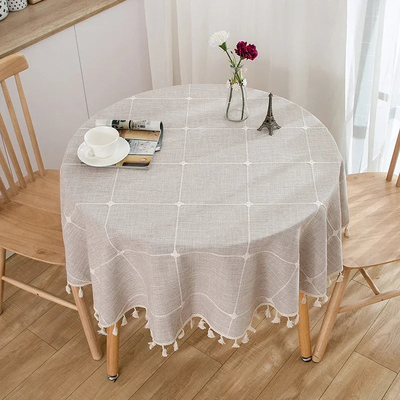 Qfdian Round Tassel Plaid Tablecloths Heavy Weight Cotton Linen Fabric Dust-Proof Table Cover Kitchen Dining Party Tabletop Decorations