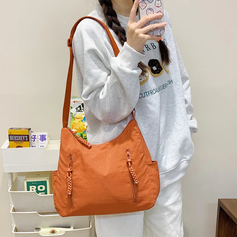 Qfdian Streetwear Women Simple Zipper Shoulder Bags All Match Y2k Aesthetic Fashion Handbags Casual Vintage Women Underarm Bag Trendy