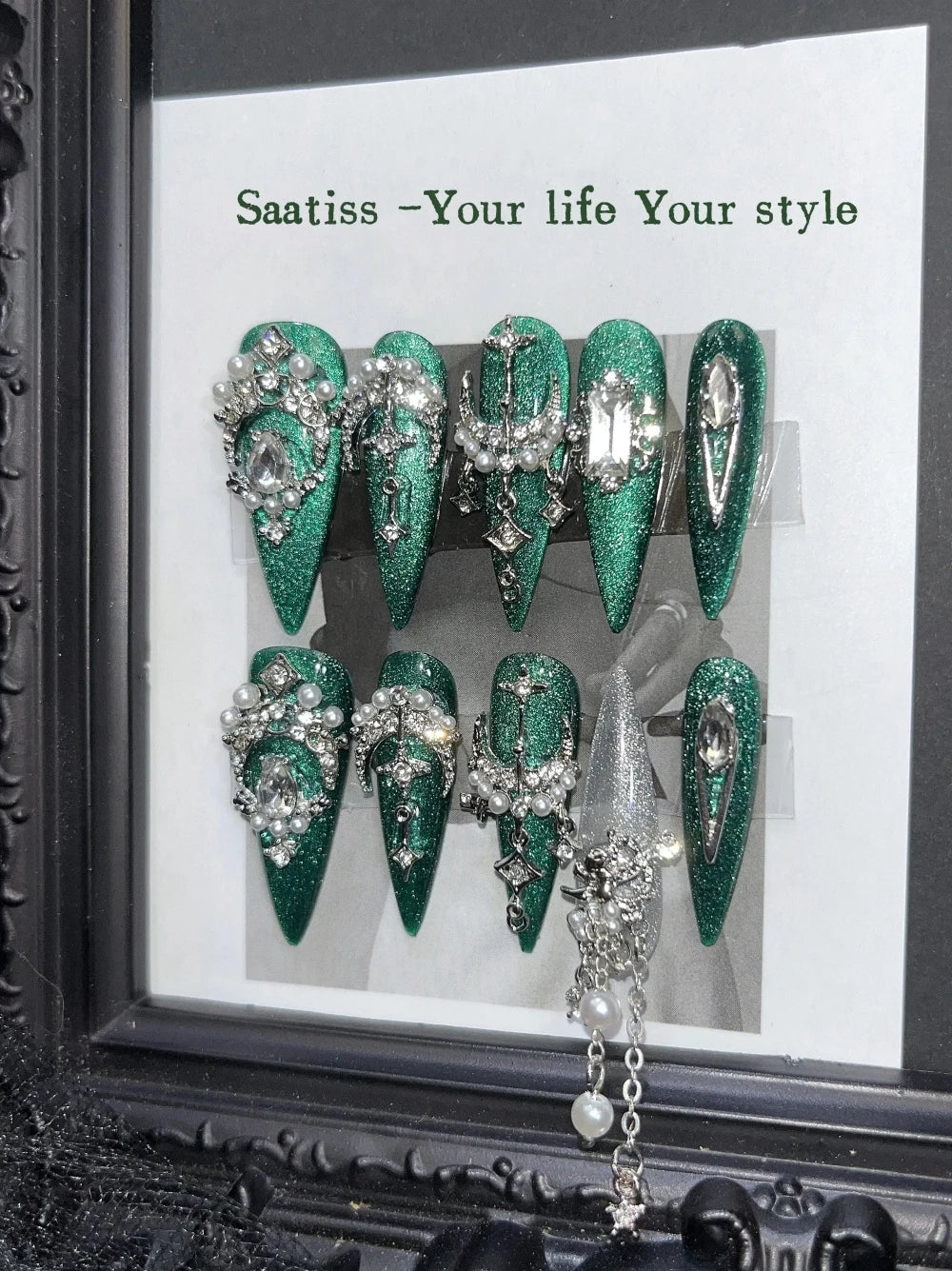 Qfdian 10Pcs High Quality Handmade Press on Nails Black Green Fashionable White Light Luxury Temperament Simple New Style