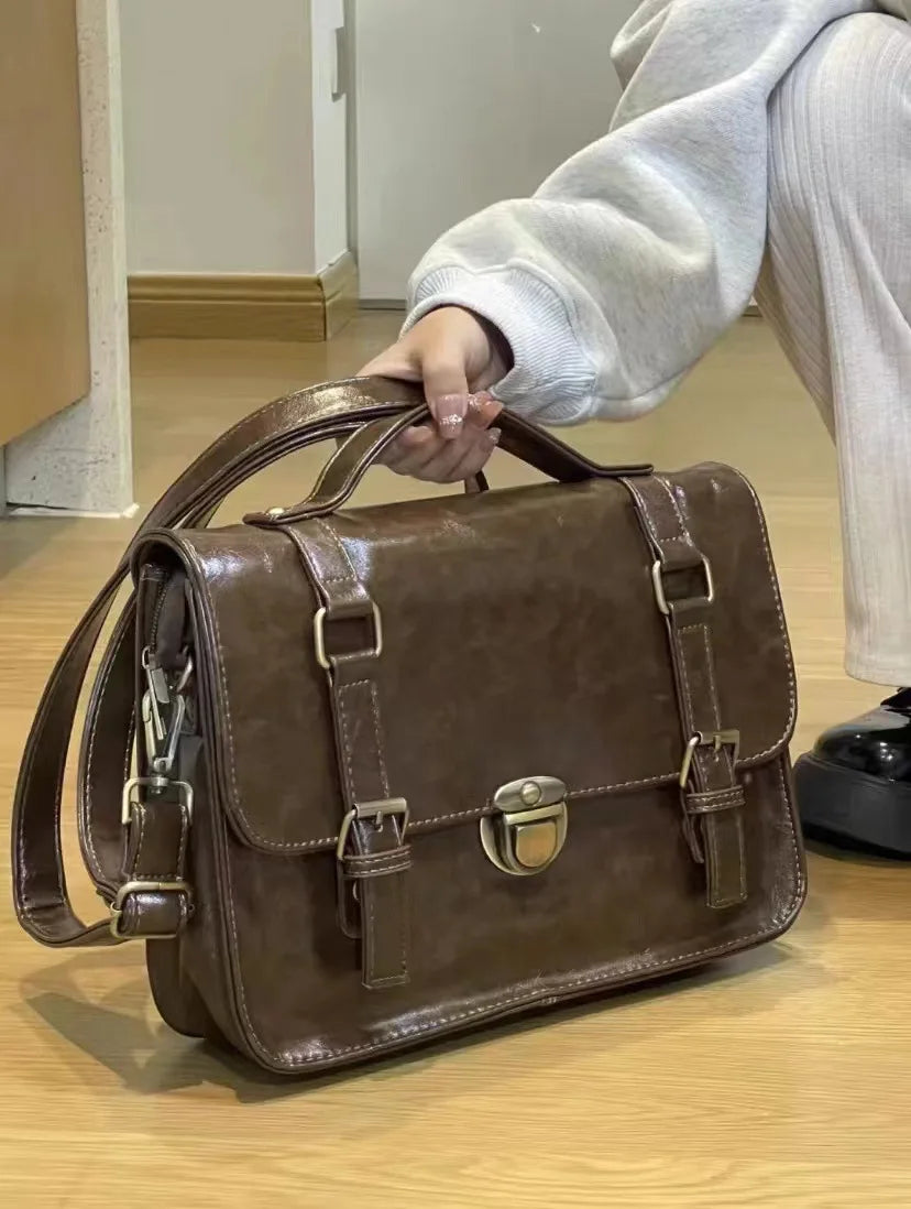 Qfdian Japanese Students Vintage Women Handbags Crossbody Streetwear Preppy Y2k Fashion Messenger Bag Trendy All Match Casual Backpacks