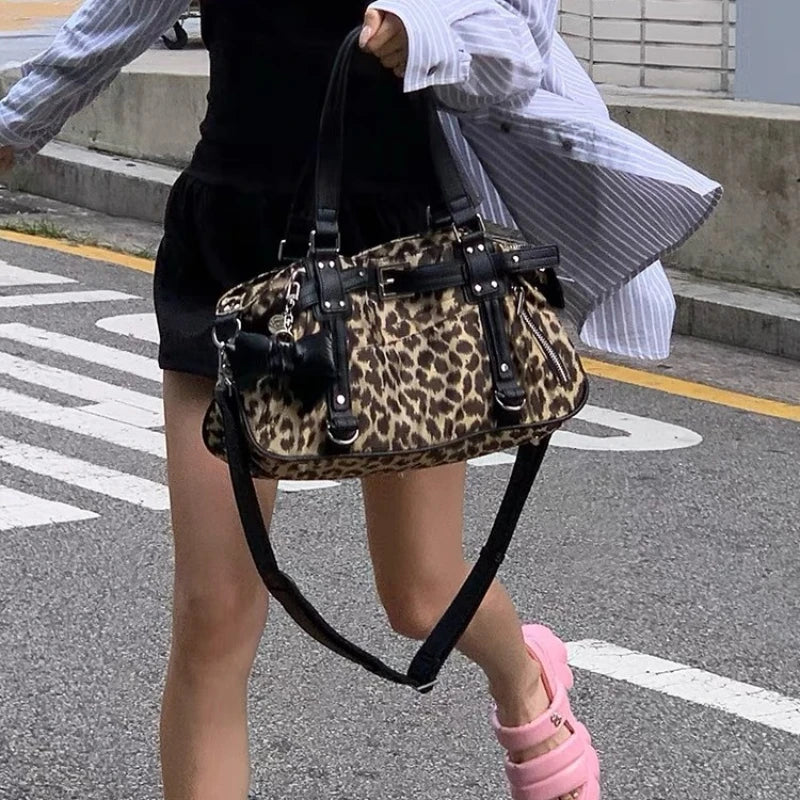 Qfdian Luxury Design Women Patchwork Underarm Bag Korean New Office Lady Fashion Chic Shoulder Handbags Y2k Ins Casual Travel Tote Bags