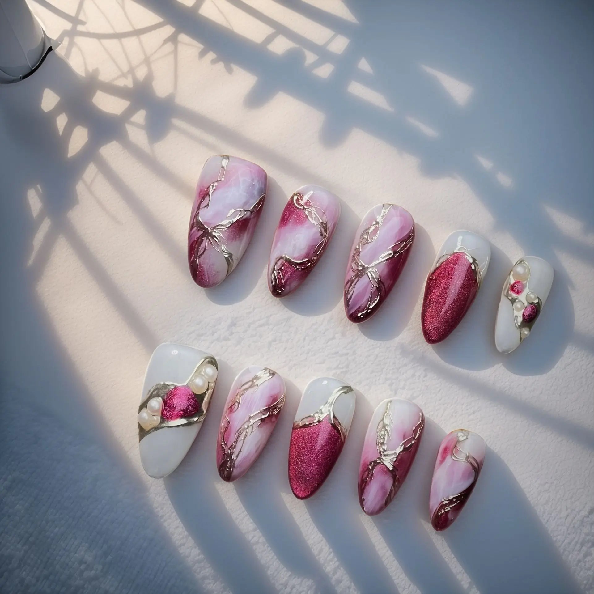 Qfdian 10pcs Handmade Almond Press on Nails Reusable Adhesive Mottling Fake Nails Irregular Manicure Beauty Wearable Finger Tips Woman