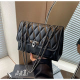 Qfdian 1 Simple and Stylish Diamond Grid Crossbody Bag, Metal Chain Shoulder Bag, Suitable for Women's Daily Leisure Handbags