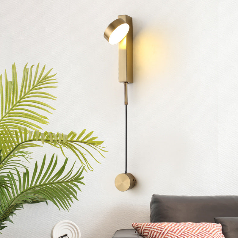 Qfdian Elegant Nordic Rotatable Wall Lamp