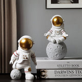 Qfdian Spaceman Figurines Sculpture