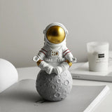 Qfdian Spaceman Figurines Sculpture