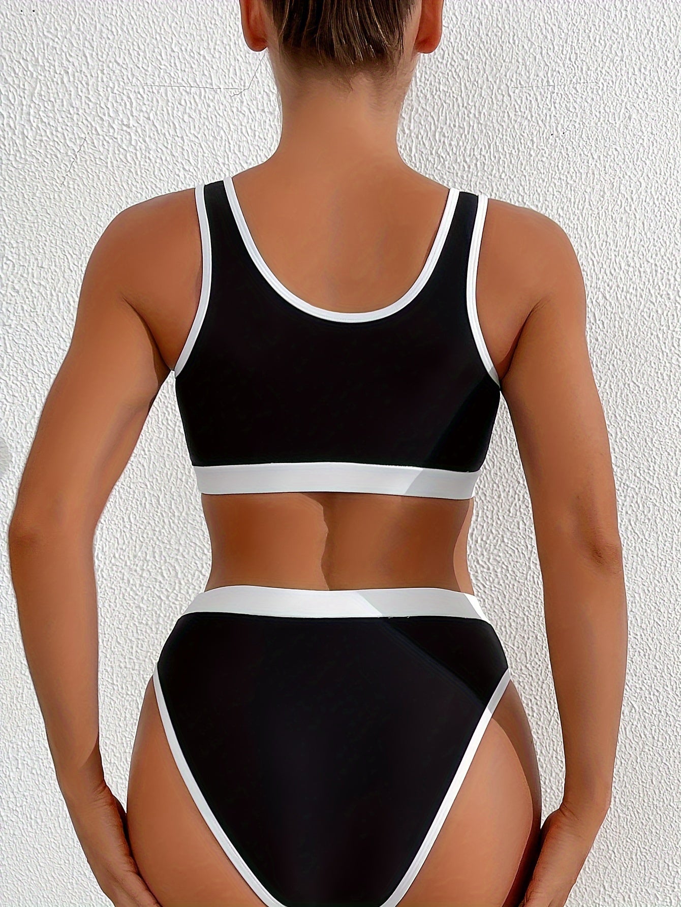 Two-Piece High-Waisted Women's Swimsuit Set, Contrast Trim Sporty Beachwear Bikini