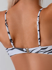 2-Piece High-Waisted Bikini Set for Women - Stylish Black and White Zebra Print, Adjustable Straps, Comfortable Beachwear for Summer Vacation - Swimwear with Flattering Cut and Quick-Drying Fabric