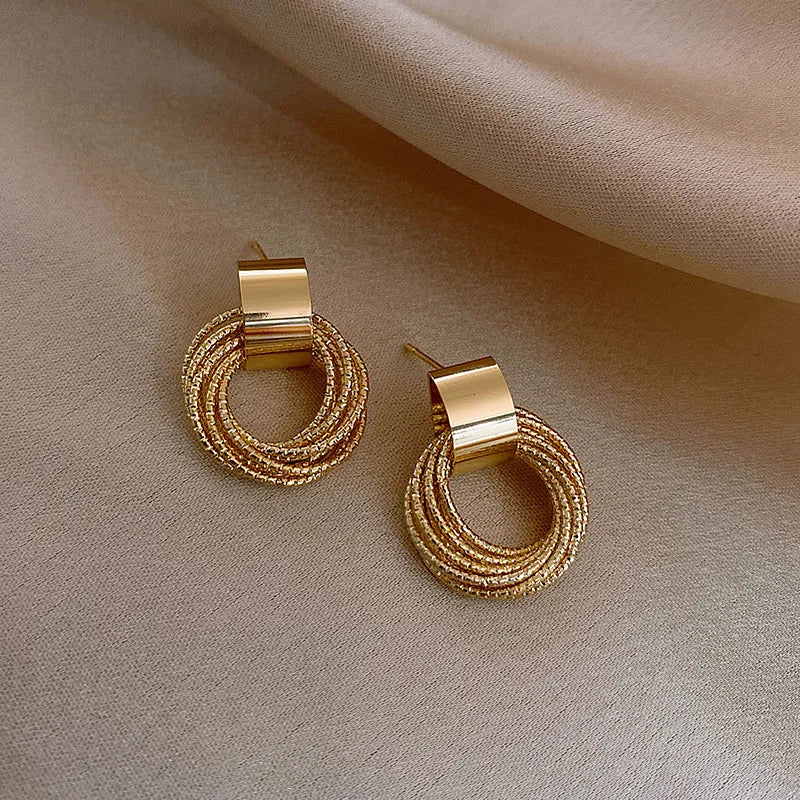 Retro Metallic Gold Color Multiple Small Circle Pendant Earrings New Jewelry Fashion Wedding Party Earrings For Woman