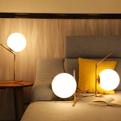 Qfdian Classic Nordic Table lamp