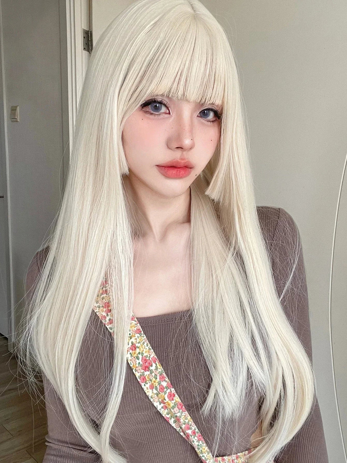 Qfdian 26Inch Blonde Platinum Golden Synthetic Wigs With Bang Long Natural Straight Hair Wig for Women Hime Cut Cosplay Heat Resistant