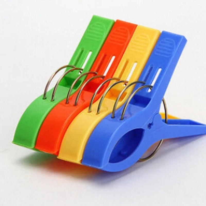 Qfdian 4pcs /set ABS Beach Towel Clips, Large Plastic Windproof Clothes Hanging Peg Quilt Clamp Holder for Beach Chair