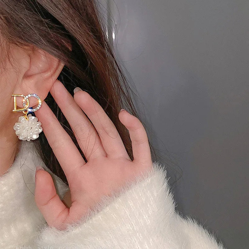 Luxury Zircon Pearl Drop Earrings For Women Girl Elegant Personality Shiny D Letter Earring Fashion Jewelry Wholesale