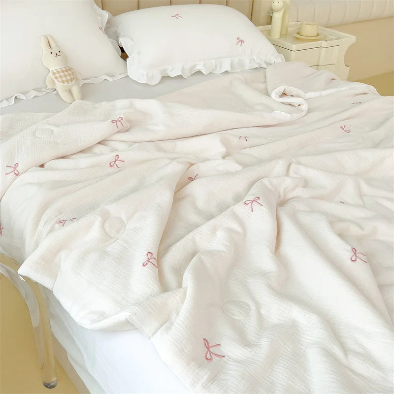 Skin-friendly and Comfortable Cotton and Linen Embroidered Soybean Summer Quilt