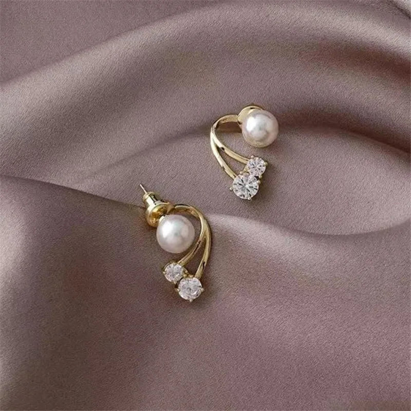 Korean Crystal Earrings Metal Pearl Ear Clips For Women Fashion Ear Claw Earring Girls Elegant Trendy Jewelry Party Gift