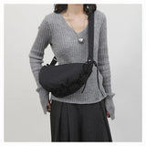 Qfdian Nylon Vintage Women Trendy Shoulder Bag Grunge Fashion Casual All Match Handbags Y2k Aesthetic Simple Office Lady Crossbody Bags