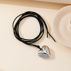 Black Velvet Chain Big Heart Pendant Necklace for Women Trendy Elegant Choker Necklace 2024 Fashion Jewelry Accessories