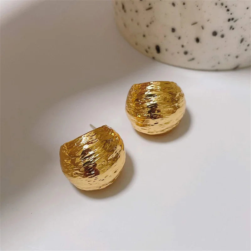 Minimal Design Metal Beans Stud Earrings For Cute Girls 2024 New Fashion Jewelry Party Simple Accessories For Womens