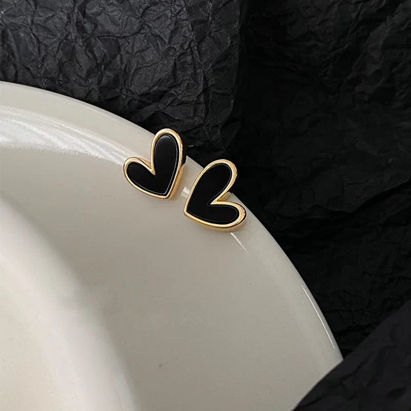 Cute Korean Black Heart Earrings Bling Zircon Stone Gold Color Stud Earring for Women Fashion Jewelry 2024 New Gift