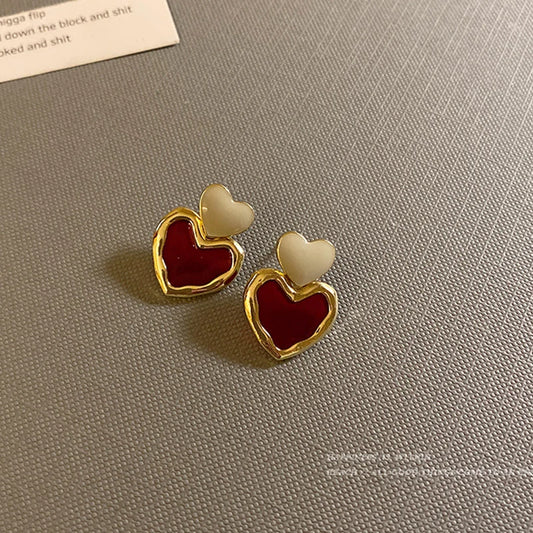 Trendy Sweet Burgundy Enamel Heart Earrings for Women Girl Gold Color Metal Love Heart Hanging Dangle Earrings Vintage Jewelry
