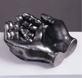 Qfdian  Bronze Silver Hand Ashtray Resin Sculpture Creative Hand Bowl Decorative Tray Home Desk Ornament Luxury Gift
