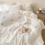 Qfdian  French Hepburn style 4-piece bed set, Korean princess lace washed cotton embroidery duvet set