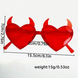 Qfdian  4pcs Women Beach Vacation Sunglasses Stylish and Elegant Sunglasses with A Unique Devilish Design