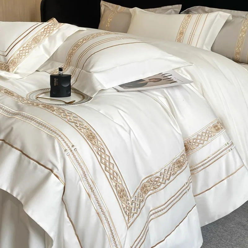 Double Queen King White Modern Classic Hotel Style 100%Cotton Soft Bedding set Gold Embroidered Duvet Cover Bed sheet Pillowcase