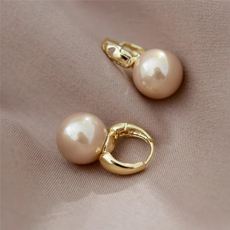 New Cute Pearl Studs Hoop Earrings for Women Gold Color Eardrop Minimalist Tiny Huggies Hoops Wedding Fashion Jewelry