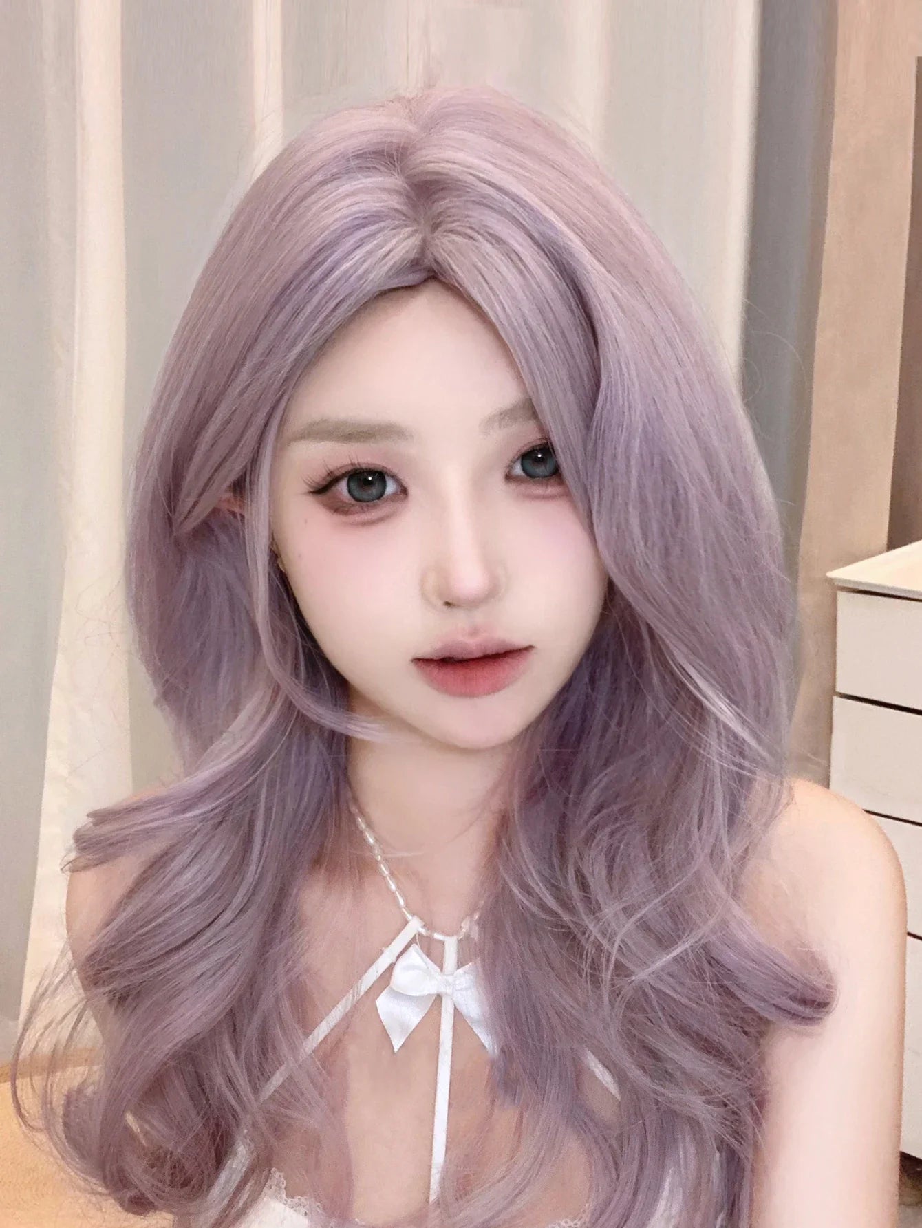 Qfdian 24Inch Grey Purple Color Synthetic Wigs Middle Part Medium Natural Wavy Hair For Women Daily Use Cosplay Party Heat Resistant