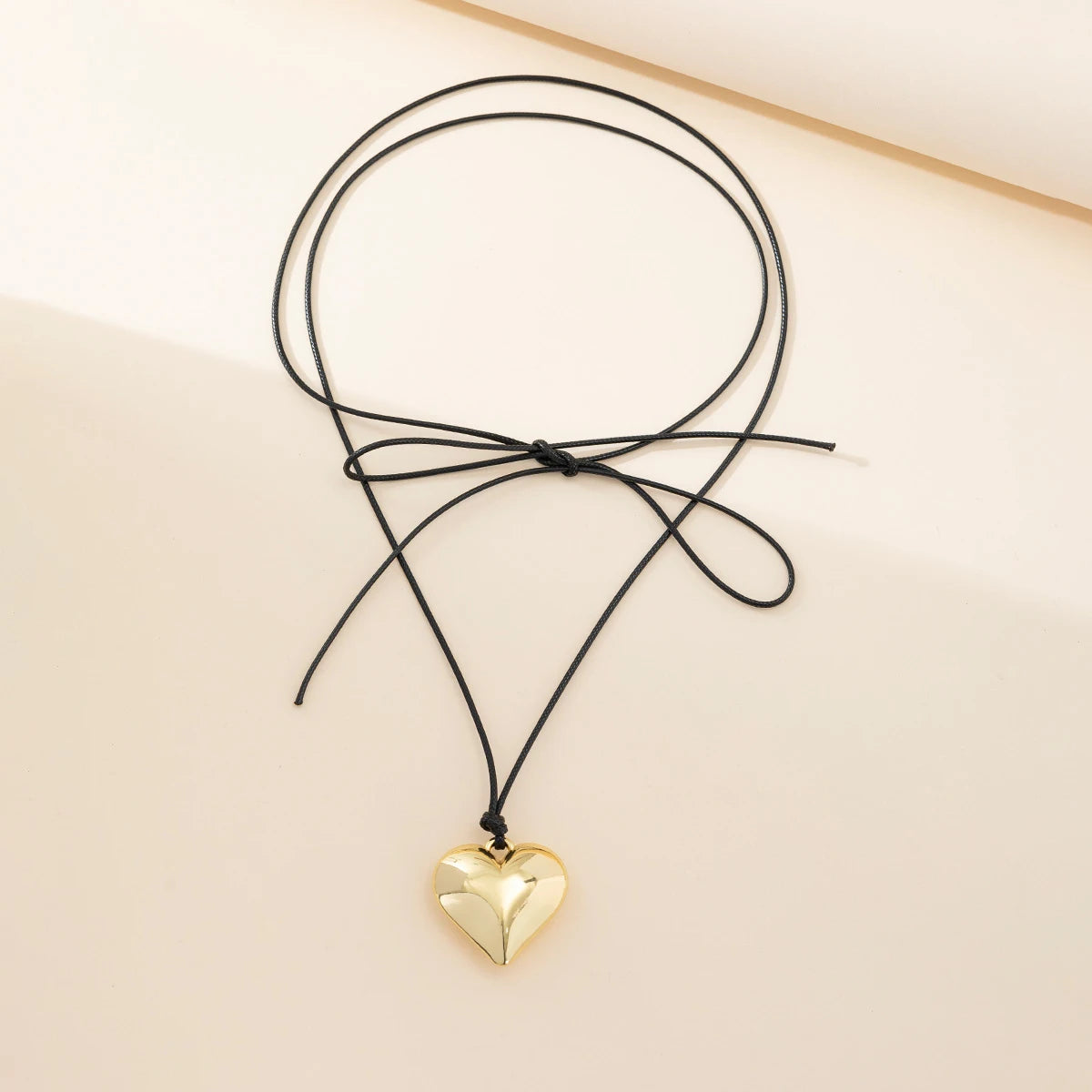 Black Velvet Chain Big Heart Pendant Necklace for Women Trendy Elegant Choker Necklace 2024 Fashion Jewelry Accessories