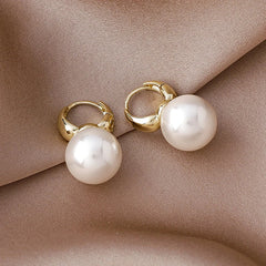 New Cute Pearl Studs Hoop Earrings for Women Gold Color Eardrop Minimalist Tiny Huggies Hoops Wedding Fashion Jewelry