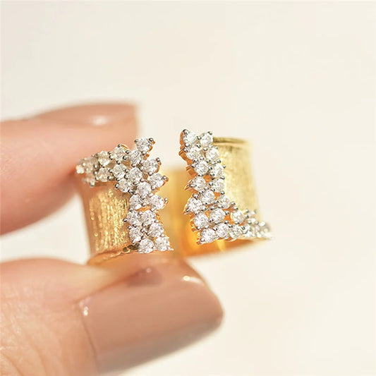 New Fashion Women's Finger Ring with CZ Stone Wiredrawing Effect Gold Color Statement Rings Luxury Female Jewelry Party