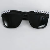 Qfdian  2pcs Heart-Shaped Classic Bridal and Groom Glasses Stylish Design Perfect for Black and White Wedding Party Accessories