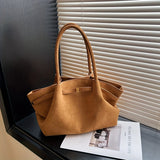 Qfdian Autumn and Winter Deerskin Velvet Underarm Bag Women's New Large Capacity Vintage Tote Bag Fashion All-Matching Female Commuter