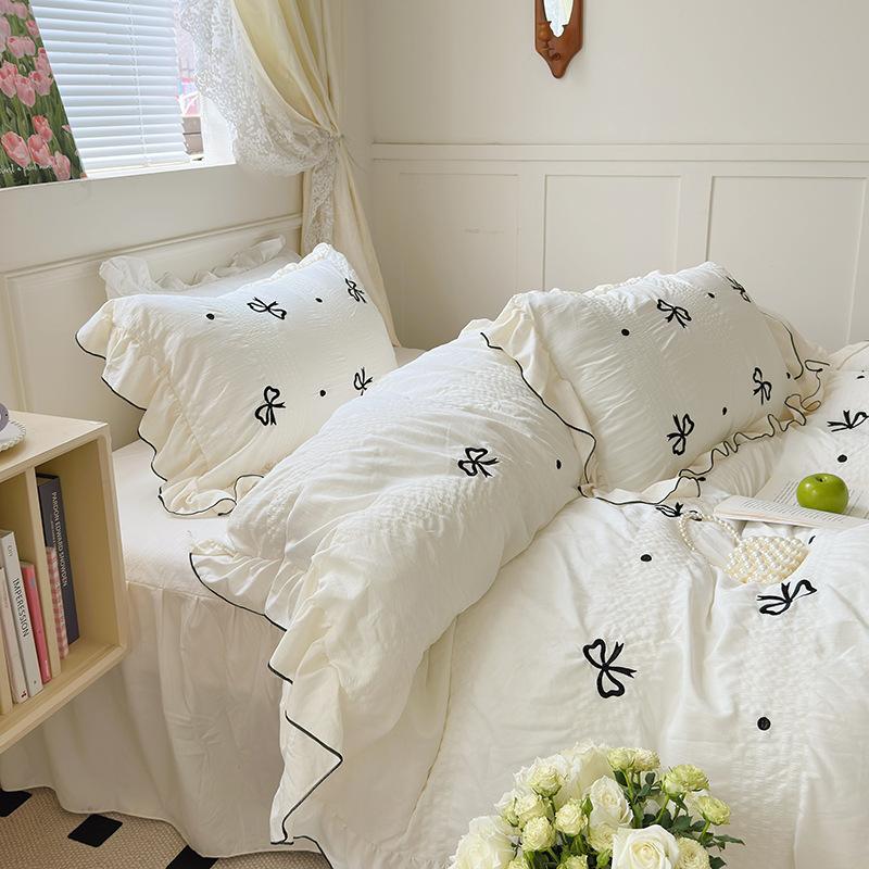 Qfdian Dreamy Ribbon Ruffle Bedding Set