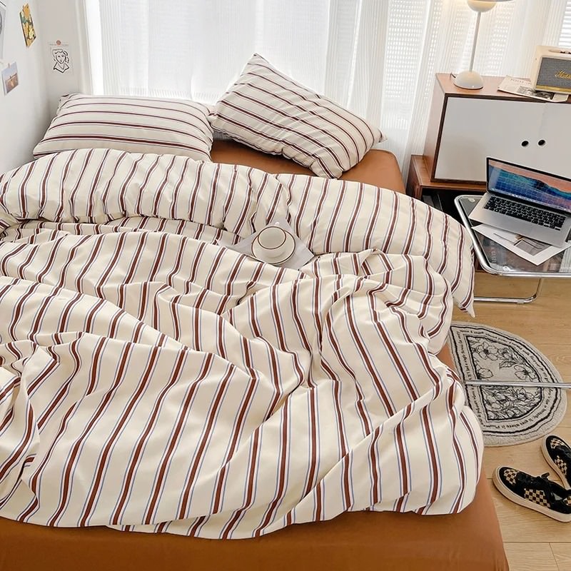 Qfdian Brown Striped Minimalist Bedding Set