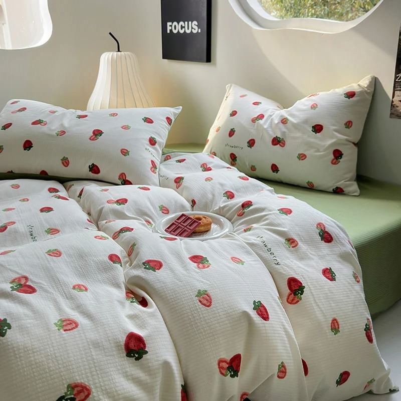 Qfdian Cute Strawberry Print Bedding Set