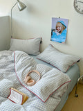 Qfdian Japanese Cozy Plaid Bedding Set