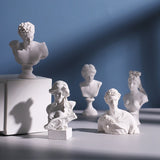 Qfdian Mini Bust Figurines