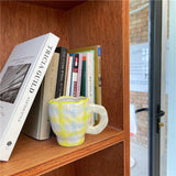 Qfdian Retro Flowers Handpainted Mug
