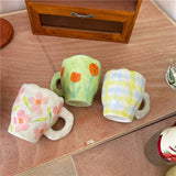 Qfdian Retro Flowers Handpainted Mug