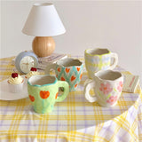 Qfdian Retro Flowers Handpainted Mug
