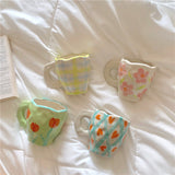 Qfdian Retro Flowers Handpainted Mug