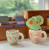 Qfdian Retro Flowers Handpainted Mug